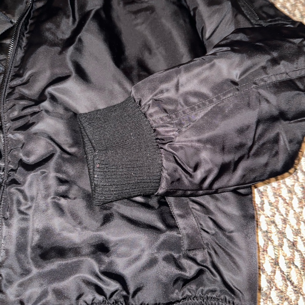 GUESS bomber jacket - Picture 2 of 7